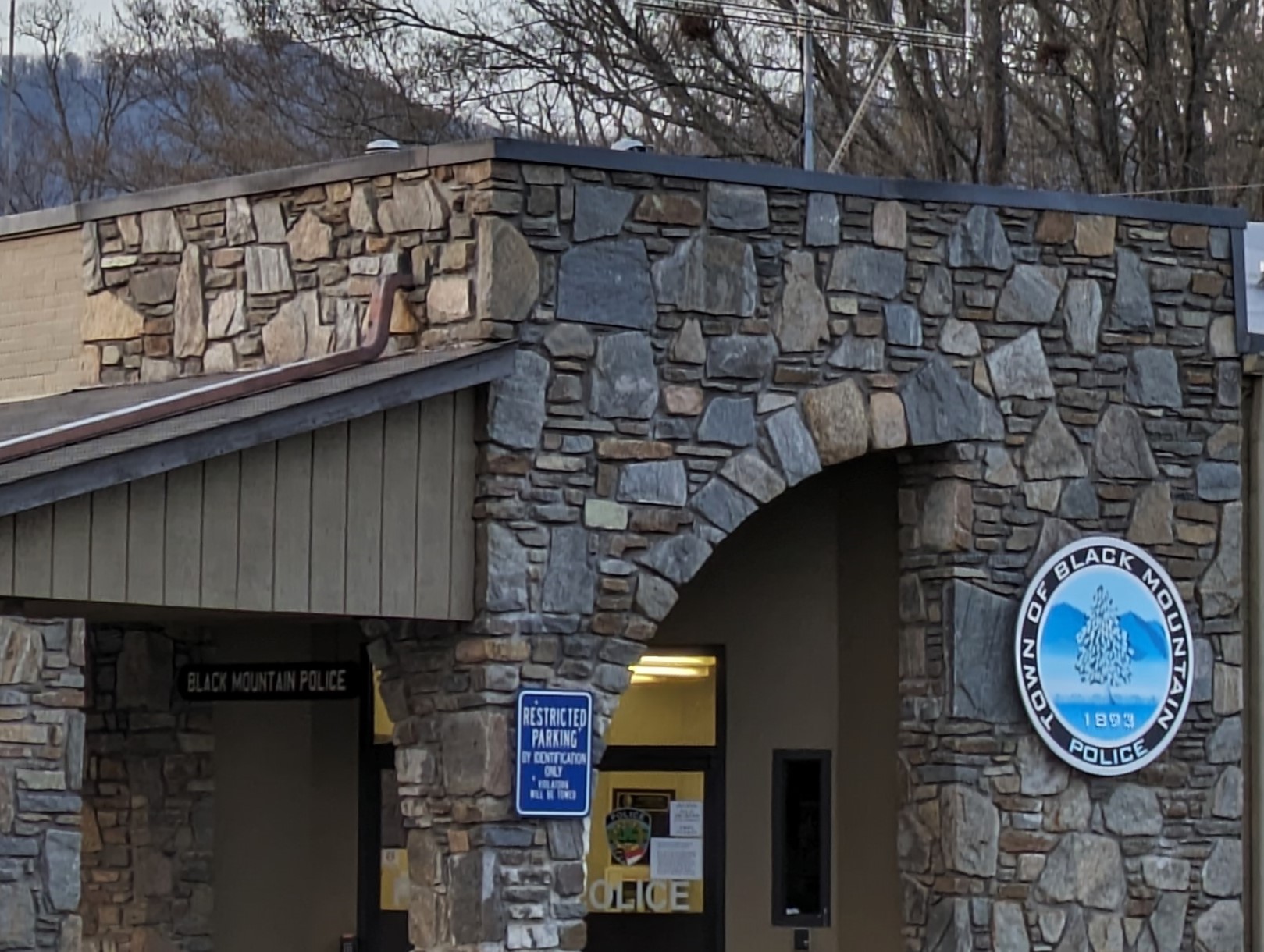 Black Mountain Police Chief Steve Parker says his headquarters is cramped and obsolete, but Mayor C. Michael Sobol isn't convinced it needs to be replaced.