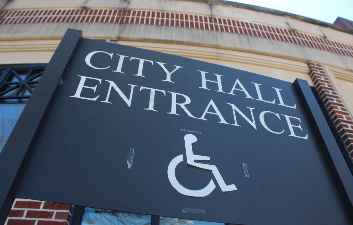 Hendersonville City Hall, wheelchair accessible entrance,