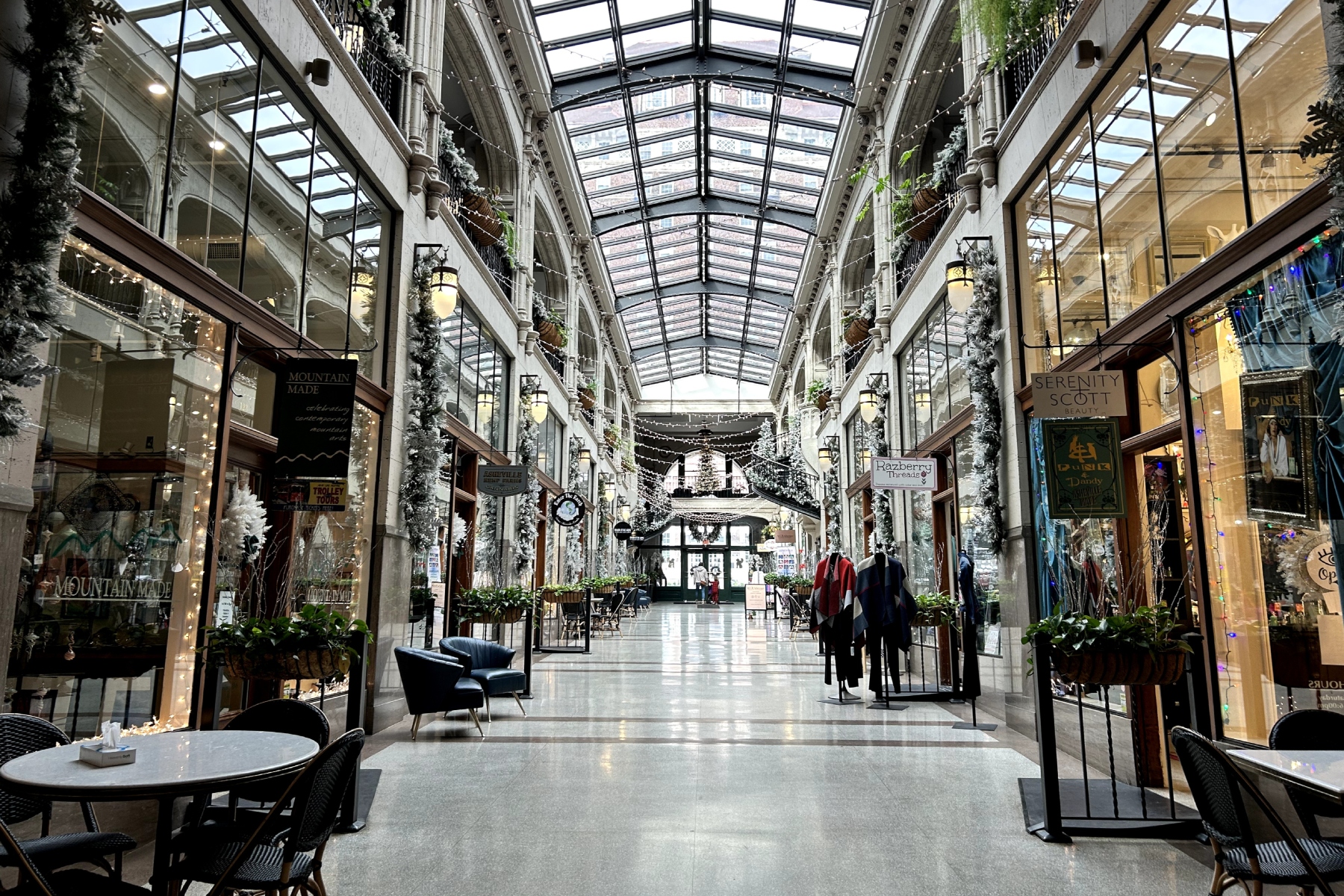 Grove Arcade Christmas lights