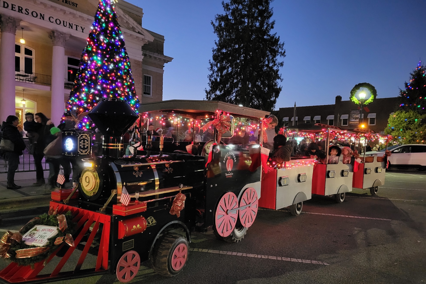 Holly Jolly Train Rides Hendersonville