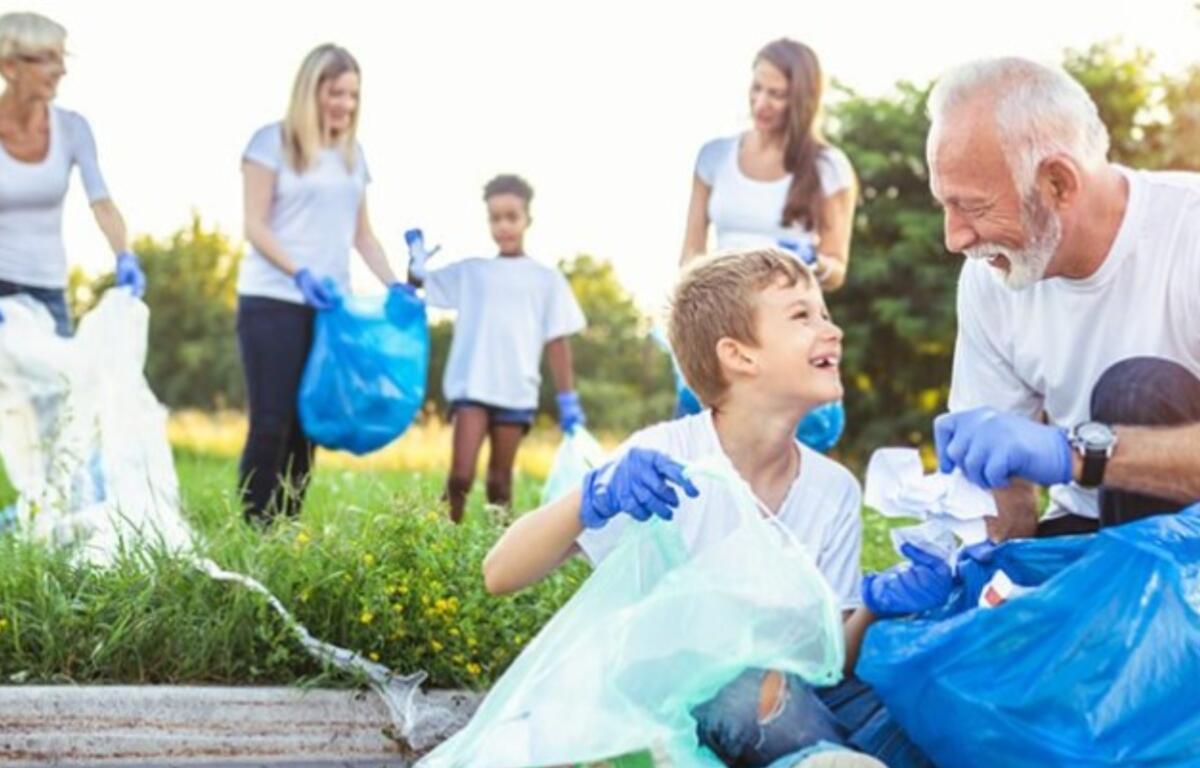 May is Older Americans Month, a time to recognize the many contributions that older adults make in the community, reaffirm commitments to providing services and support to seniors, and include their voices in community planning