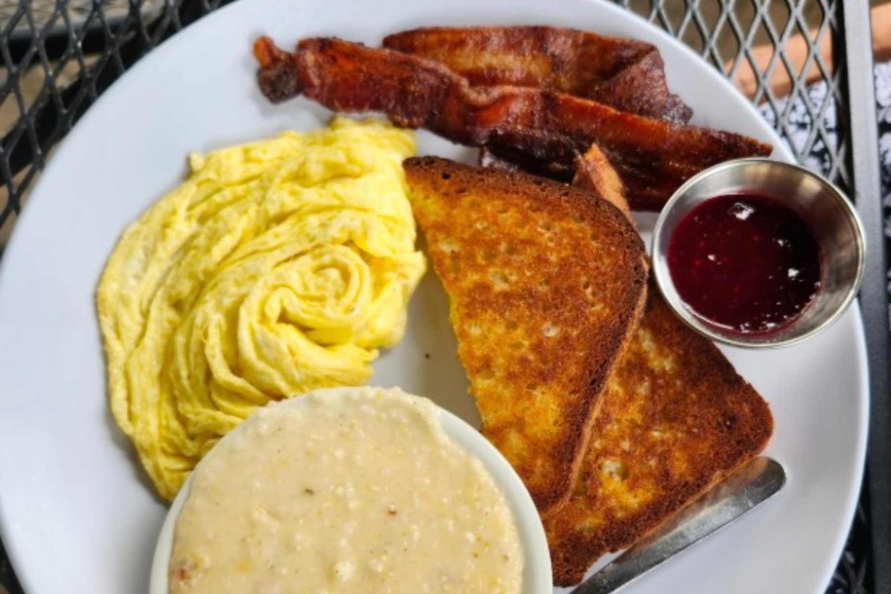 Fork & Dagger: Black Mountain café serves up brunch worth the drive
