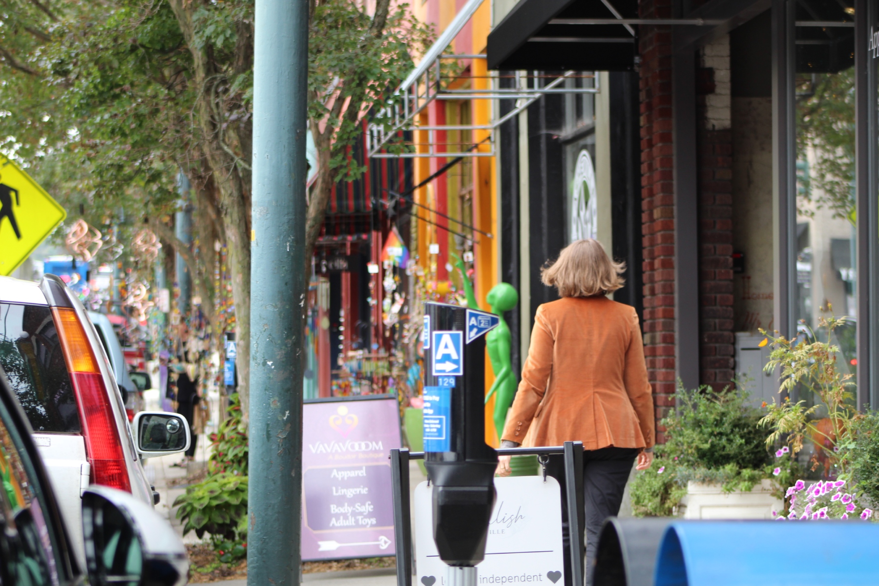 A Fiserv analysis shows sales are increasing as tourists return to Asheville. According to the analysis, September marked Asheville’s first month of year-over-year growth since Helene.