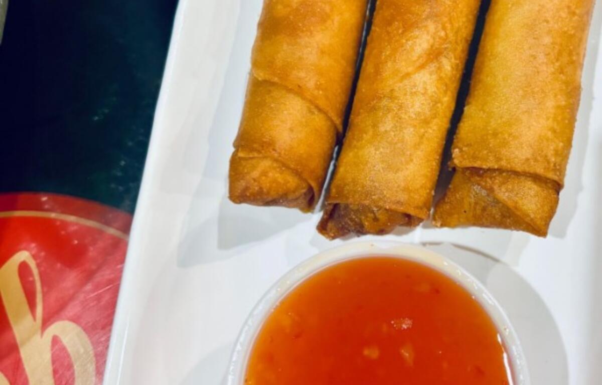 The Cha Gio, fried egg rolls stuffed with carrots, jicama, pork and bean thread noodles and served with sweet chili sauce, was stupendous.