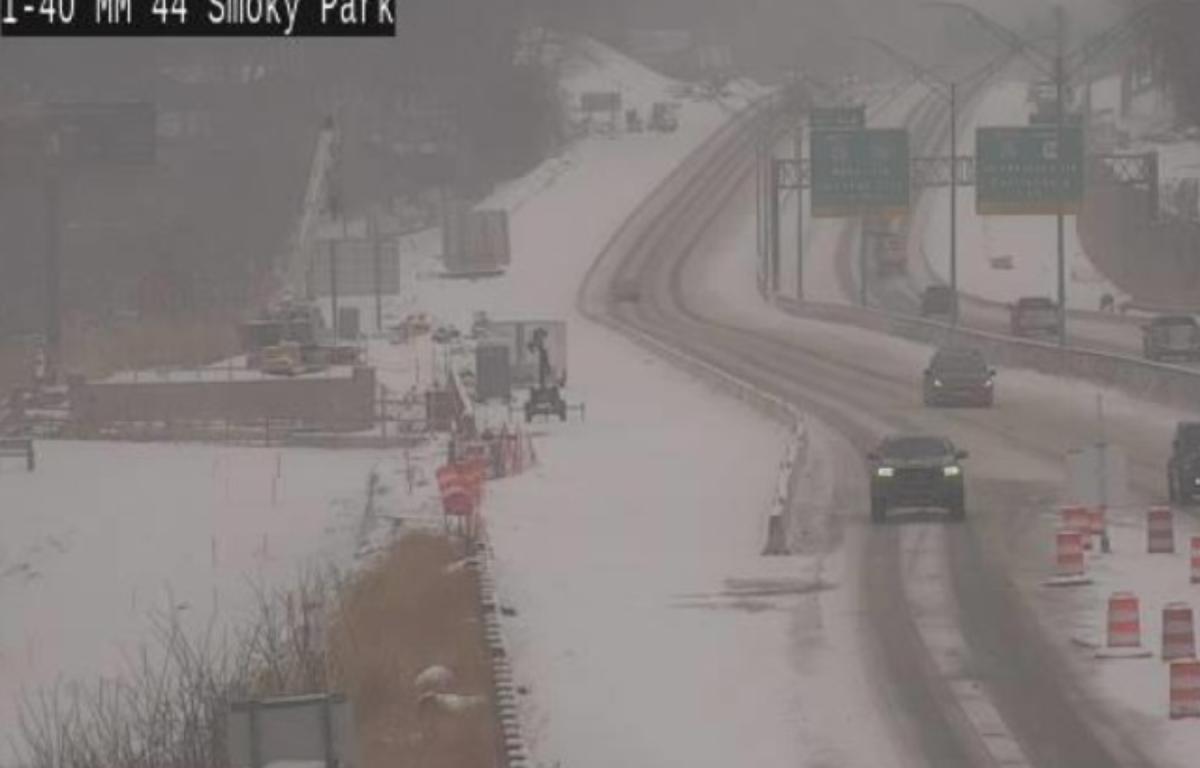 Interstate 40 exit 44 at Smokey Park Highway