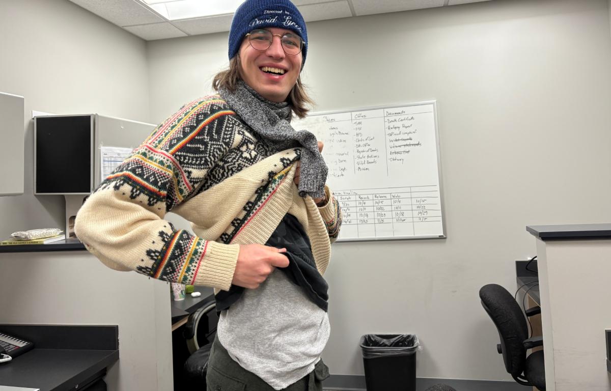 828newsNow's Pruett Norris demonstrates the layered clothing concept.