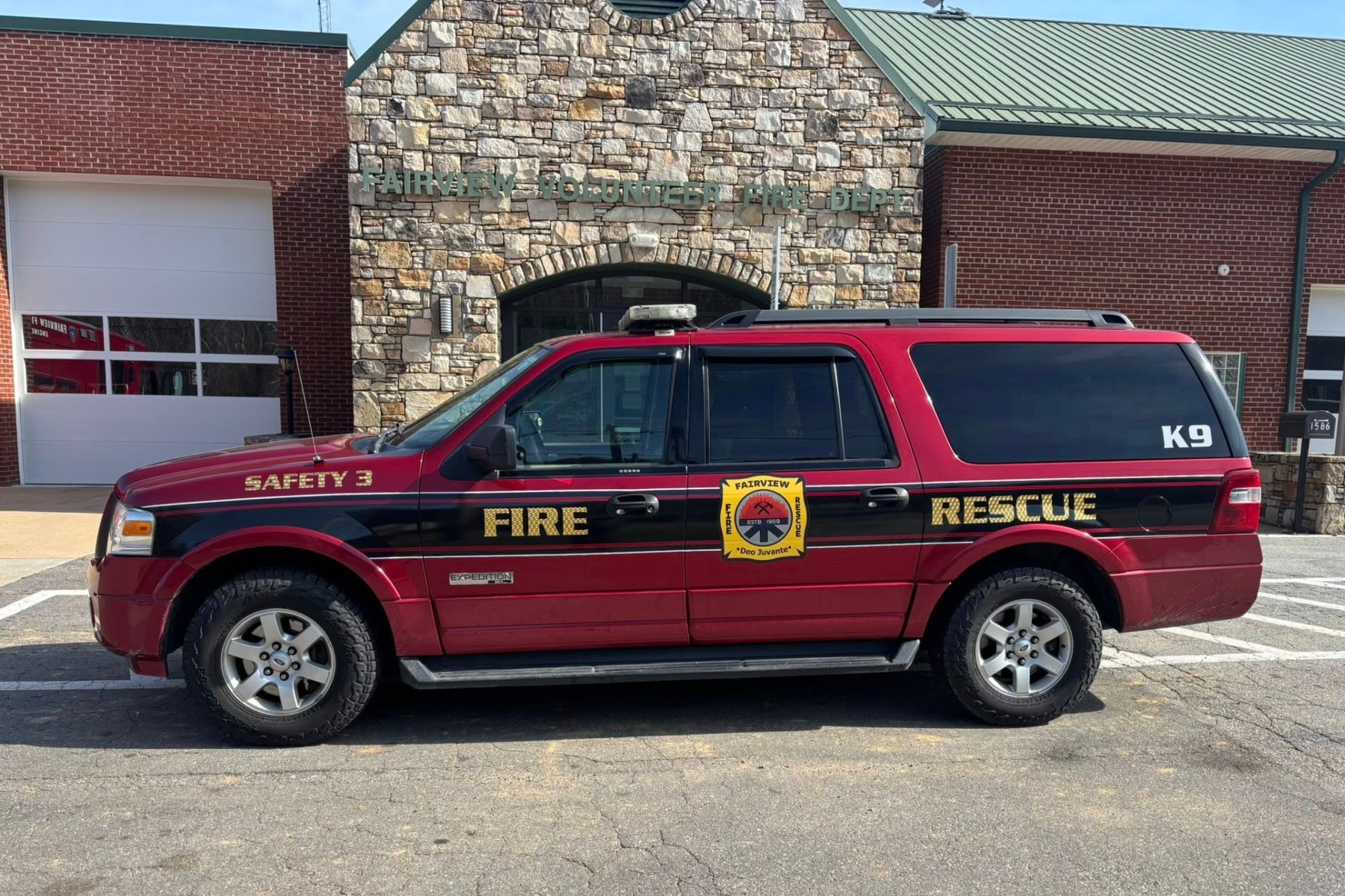 The Fairview Volunteer Fire Department has added a new vehicle to support its search-and-rescue K9 operations, thanks to donations from a local support group and a nonprofit organization.