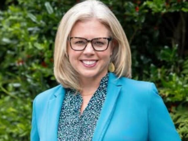 Dr. Jennifer Reed